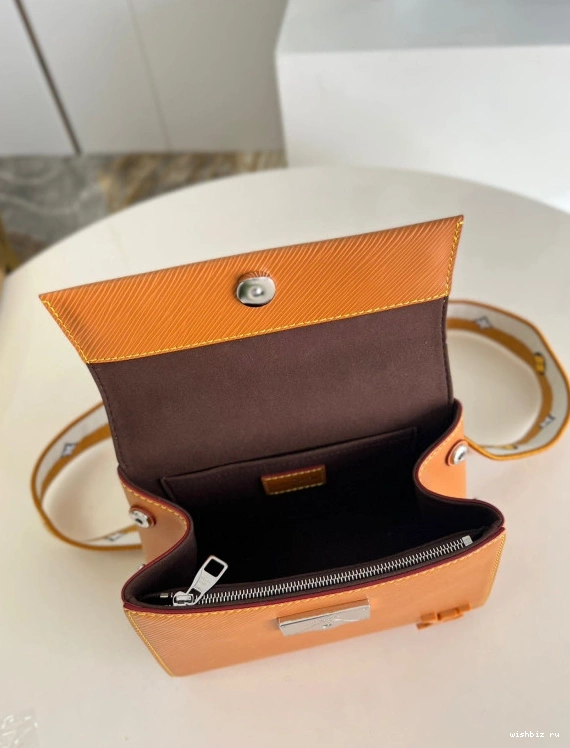 WIS MINI VUITTON LOUIS CHANELUNY 0122